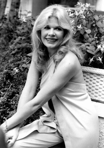 How Rich is Loretta Swit