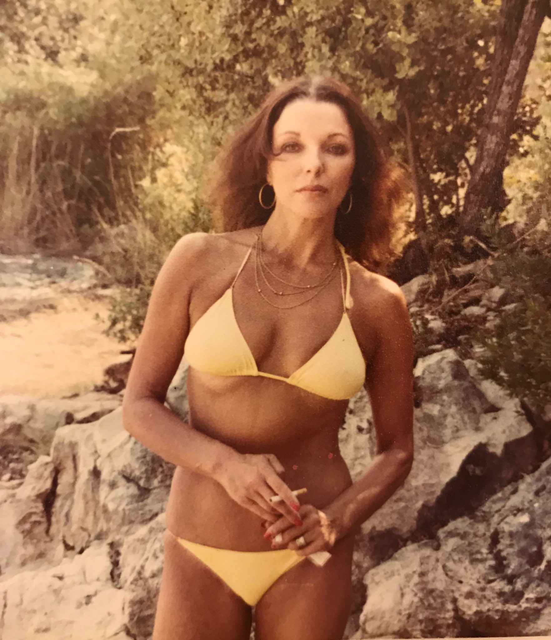 Joan Collins Net Worth - What is Joan Collins Worth Now