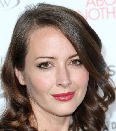 How Rich is Amy Acker
