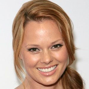 How Rich is Kate Levering